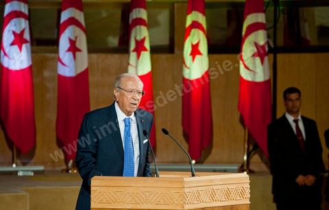 August 18: Address by the Tunisian interim Prime Minister, Mr. Béji Caïd Essebsi, at the Tunis Convention Center. Tunisian Prime Minister Béji Caïd Essebsi assured the nation on Thursday that his government was doing “the impossible” to successfully complete the transition and lead the country to elections, in a speech to the nation delivered at the Tunis Convention Center.“We have done the impossible,” Mr. Caïd Essebsi declared in a 40-minute speech—delivered in the form of a plea—before some 250 political figures and representatives of civil society.“The government is fulfilling its responsibilities despite the difficulties,” added the Prime Minister, referring to a “very difficult” economic and social situation and affirming that he hears “the people’s demands.”“Our fundamental goal is to hold the Constituent Assembly election on October 23 and to organize a free and transparent vote. If we do not succeed, our government will have failed, and the revolution will have failed,” declared the prime minister, who faces growing opposition.Mr. Caïd Essebsi’s transitional government has been leading the country since late February, following the fall of President Zine el Abidine Ben Ali’s regime, which was ousted from power on January 14 by a popular uprising.