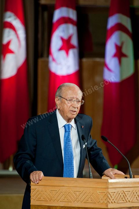 August 18: Address by the Tunisian interim Prime Minister, Mr. Béji Caïd Essebsi, at the Tunis Convention Center. Tunisian Prime Minister Béji Caïd Essebsi assured the nation on Thursday that his government was doing “the impossible” to successfully complete the transition and lead the country to elections, in a speech to the nation delivered at the Tunis Convention Center.“We have done the impossible,” Mr. Caïd Essebsi declared in a 40-minute speech—delivered in the form of a plea—before some 250 political figures and representatives of civil society.“The government is fulfilling its responsibilities despite the difficulties,” added the Prime Minister, referring to a “very difficult” economic and social situation and affirming that he hears “the people’s demands.”“Our fundamental goal is to hold the Constituent Assembly election on October 23 and to organize a free and transparent vote. If we do not succeed, our government will have failed, and the revolution will have failed,” declared the prime minister, who faces growing opposition.Mr. Caïd Essebsi’s transitional government has been leading the country since late February, following the fall of President Zine el Abidine Ben Ali’s regime, which was ousted from power on January 14 by a popular uprising.