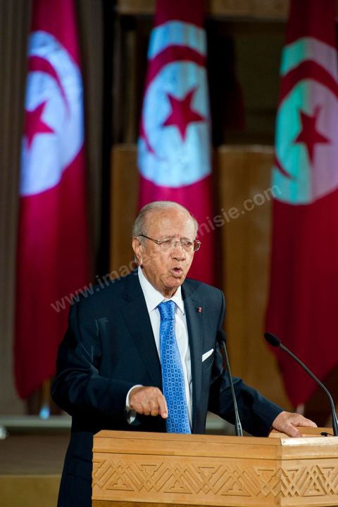 August 18: Address by the Tunisian interim Prime Minister, Mr. Béji Caïd Essebsi, at the Tunis Convention Center. Tunisian Prime Minister Béji Caïd Essebsi assured the nation on Thursday that his government was doing “the impossible” to successfully complete the transition and lead the country to elections, in a speech to the nation delivered at the Tunis Convention Center.“We have done the impossible,” Mr. Caïd Essebsi declared in a 40-minute speech—delivered in the form of a plea—before some 250 political figures and representatives of civil society.“The government is fulfilling its responsibilities despite the difficulties,” added the Prime Minister, referring to a “very difficult” economic and social situation and affirming that he hears “the people’s demands.”“Our fundamental goal is to hold the Constituent Assembly election on October 23 and to organize a free and transparent vote. If we do not succeed, our government will have failed, and the revolution will have failed,” declared the prime minister, who faces growing opposition.Mr. Caïd Essebsi’s transitional government has been leading the country since late February, following the fall of President Zine el Abidine Ben Ali’s regime, which was ousted from power on January 14 by a popular uprising.
