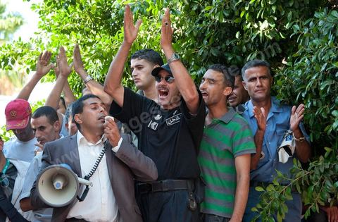 September 6, 2011: At Kasbah Square, police officers protested and occupied Government Square for a demonstration and sit-in. The police officers even entered the Prime Minister’s Office, demanding that the interim Prime Minister, Mr. Béji Caïd Essebsi, apologize for remarks he made that morning during his press conference, in which he called for the dissolution of law enforcement unions. In an address to the Tunisian people, the prime minister announced, to that end, a series of security measures, particularly the strict enforcement of the state of emergency in effect since the January 14 revolution.The government, he said, “will no longer tolerate practices that risk paralyzing the daily lives of Tunisians, such as blocking roads, attacking police stations and government facilities in the regions, and assaulting the national security forces and the army.”In this context, the Prime Minister announced the suspension of all union activities by the security forces and the dissolution of their union. He expressed surprise at the content of the statement released by the Union of Internal Security Forces, which, he noted, contained “insinuations of rebellion.”