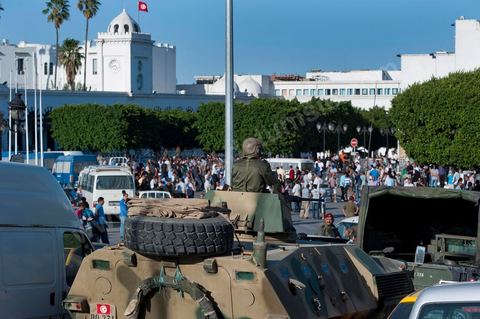 September 6, 2011: At Kasbah Square, police officers protested and occupied Government Square for a demonstration and sit-in. The police officers even entered the Prime Minister’s Office, demanding that the interim Prime Minister, Mr. Béji Caïd Essebsi, apologize for remarks he made that morning during his press conference, in which he called for the dissolution of law enforcement unions. In an address to the Tunisian people, the prime minister announced, to that end, a series of security measures, particularly the strict enforcement of the state of emergency in effect since the January 14 revolution.The government, he said, “will no longer tolerate practices that risk paralyzing the daily lives of Tunisians, such as blocking roads, attacking police stations and government facilities in the regions, and assaulting the national security forces and the army.”In this context, the Prime Minister announced the suspension of all union activities by the security forces and the dissolution of their union. He expressed surprise at the content of the statement released by the Union of Internal Security Forces, which, he noted, contained “insinuations of rebellion.”