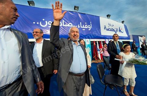 1er octobre 2011 à Sidi Bouzid : arrivée de Rached Ghannouchi Président du Parti et Hamadi Jebali Secrétaire Général au Grand meeting du parti Ennahdha pour le premier jour du lancement de la campagne électoralre pour l'élection de l'assemblée constituante le 23 octobre. le parti Ennahdha à tendenace islamique a choisi pour son premier meeting de campagne la ville symbolique de la révolution Sidi Bouzid avec la présence de Rached Ghannouchi Leader du parti, des Membres du Bureau Executif du Parti et de certains candidats des listes des différentes régions du pays.