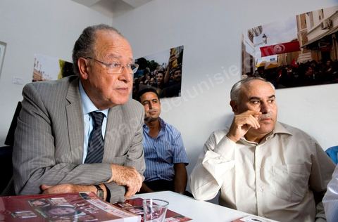 Mustapha Ben Jaafar on a working visit to the Ettakatol office in Bou Argoub during the first week of the campaign for the Constituent Assembly.