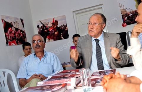 Mustapha Ben Jaafar on a working visit to the Ettakatol office in Bou Argoub during the first week of the campaign for the Constituent Assembly.