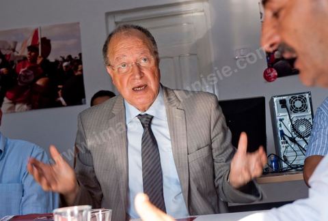 Mustapha Ben Jaafar on a working visit to the Ettakatol office in Bou Argoub during the first week of the campaign for the Constituent Assembly.