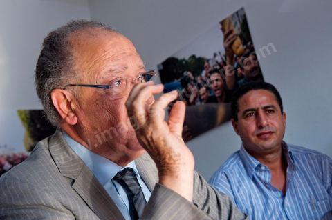 Mustapha Ben Jaafar on a working visit to the Ettakatol office in Bou Argoub during the first week of the campaign for the Constituent Assembly.