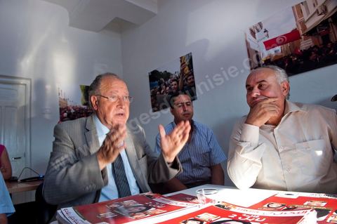 Mustapha Ben Jaafar on a working visit to the Ettakatol office in Bou Argoub during the first week of the campaign for the Constituent Assembly.