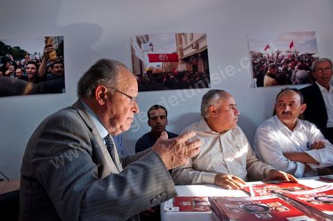 Mustapha Ben Jaafar on a working visit to the Ettakatol office in Bou Argoub during the first week of the campaign for the Constituent Assembly.