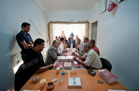 Mustapha Ben Jaafar on a working visit to the Ettakatol office in Grombalia during the first week of the campaign for the Constituent Assembly.
