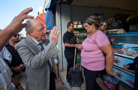 Mustapha Ben Jaafar campaigns in Grombalia, Cap Bon, for Ettakatol’s Nabeul slate; meets with citizens