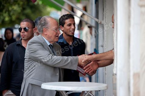 Mustapha Ben Jaafar campaigns in Grombalia, Cap Bon, for Ettakatol’s Nabeul slate; meets with citizens