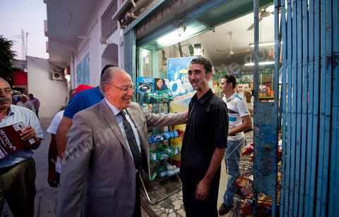 Mustapha Ben Jaafar campaigns in Menzel Bouzelfa on Cape Bon for Ettakatol’s Nabeul slate; meets with citizens
