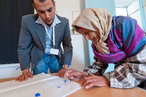 Bureau de vote à Mutoul sur la route entre Le Kef et Jendouba