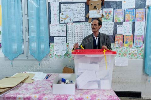 Bureau de vote au centre ville de Béja