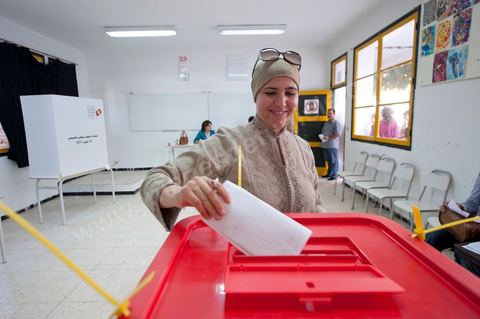 Bureau de vote au à El Menzah V quartier bourgeois de Tunis