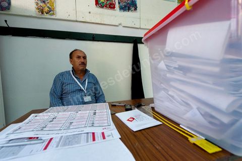 Bureau de vote au à El Menzah V quartier bourgeois de Tunis