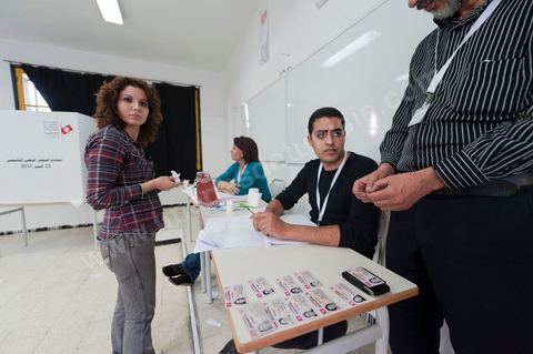 Bureau de vote au à El Menzah V quartier bourgeois de Tunis