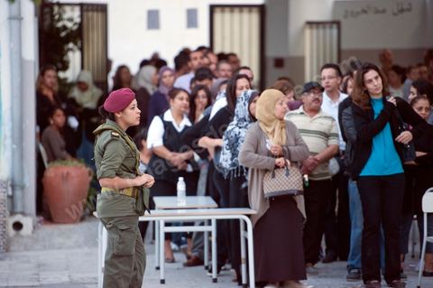 Bureau de vote à Ariana quartier populaire de Tunis