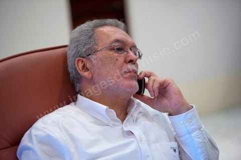 October 27: Meeting with Kamel Jendoubi, president of the ISIE, and members of the ISIE to discuss the final deliberations on the election results, just minutes before the decision to release the election results and disqualify several candidate lists.