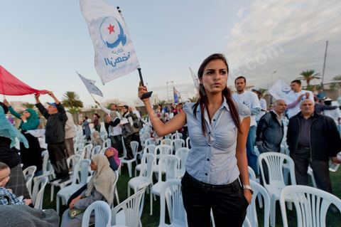 Meeting de cloture du parti Ennahdha à Ben Arous dans le stade de foot en présence du président Rached Ghannouchi