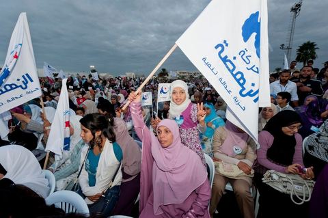 Meeting de cloture du parti Ennahdha à Ben Arous dans le stade de foot en présence du président Rached Ghannouchi