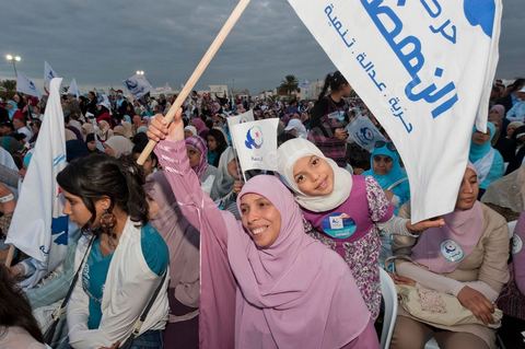 Meeting de cloture du parti Ennahdha à Ben Arous dans le stade de foot en présence du président Rached Ghannouchi