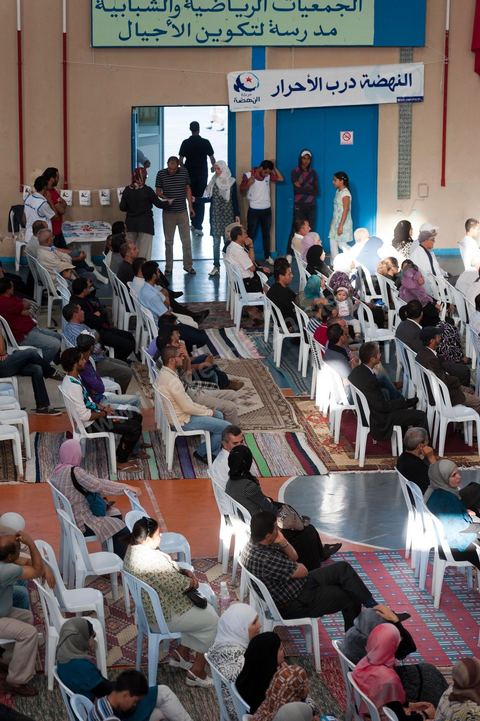 October 8: Ennahdha neighborhood rally at the Megrine gymnasium during the first week of the election campaign for the Constituent Assembly. Presentation of the Ben Arous candidate list. 