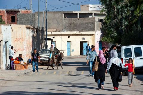 26 septembre 2011 : au coeur des quartiers populaires de la Cité Ezzouhour quartier de la révolution tunisienne à Kasserine