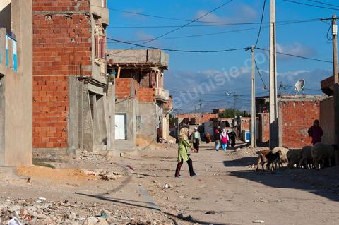 26 septembre 2011 : au coeur des quartiers populaires de la Cité Ezzouhour quartier de la révolution tunisienne à Kasserine