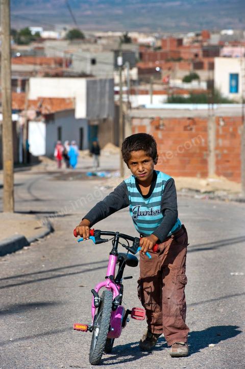 26 septembre 2011 : au coeur des quartiers populaires de la Cité Ezzouhour quartier de la révolution tunisienne à Kasserine