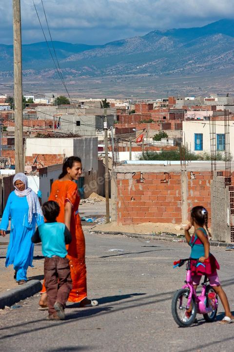 26 septembre 2011 : au coeur des quartiers populaires de la Cité Ezzouhour quartier de la révolution tunisienne à Kasserine