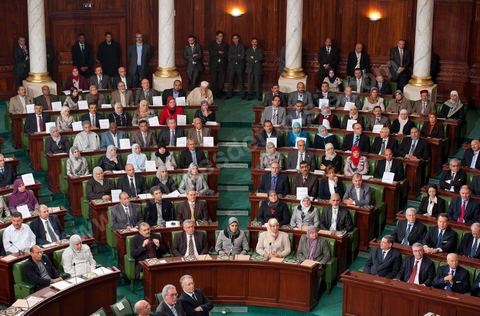 November 22, 2011: First meeting of the Constituent Assembly elected on October 23, with the first session attended by the 217 elected deputies, members of Beji Caïd Essebsi’s outgoing government, and the outgoing President of the Republic, Mr. Foued Mbazaa. 