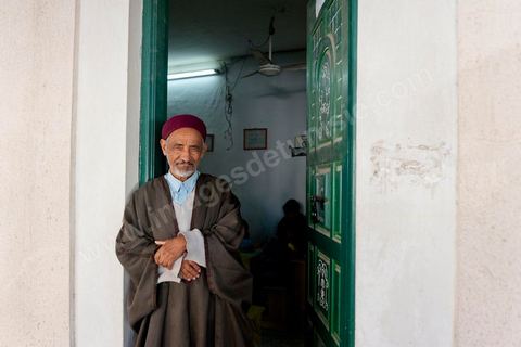 Ecole coranique pour les enfants à la mosquée Rahma au centre ville de Sidi Bouzid