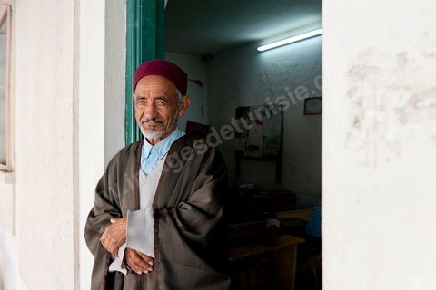 Ecole coranique pour les enfants à la mosquée Rahma au centre ville de Sidi Bouzid