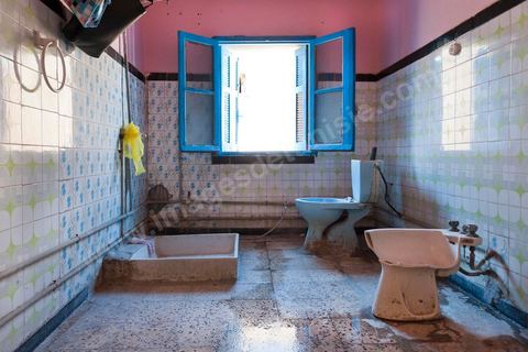 Maison d'une habitante du quartier Gard Hadid saccagée par des salafistes.