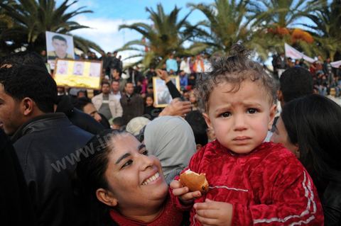 17 décembre 2011 à Sidi Bouzid, Familles de martyrs commémoration du 1ère anniversaire du début de la Révolution marqué par l'immolation de Mohamed Bouazizi à Sidi Bouzid