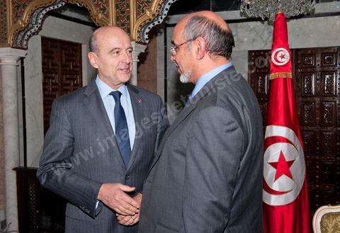 5 janvier : Rencontre entre M. Hamadi Jebali, Premier Ministre tunisien et M. Alain Juppé, Ministre français des Affaires Etrangères lors de la Visite de M. Alain Juppé en Tunisie, 1ère visite offcieille occidentale depuis la mise en place du nouveau gouvernement tunisien issu des élections du 23 octobre.