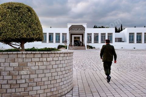 Académie militaire de l'aréme de terre à Fondouk Djedid. 