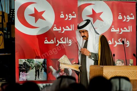 14 janvier 2012 : discours de l'Emir du Qatar, Cheikh Hamad Ben Khalifa Al Thani, invité d'honneur avec le président Algérien et le Président du CNT Libyen pour les commémorations du 14 janvier au palais des congrès de Tunis. commémoration à Tunis du premier anniversaire de la Révolution tunisienne, le 14 janvier étant la date de la fuite de l'ex Président vers l'Arabie Saoudide. 