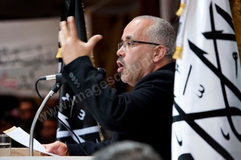 5 février 2011 : à Hammam Ghezaz près de Kelibia, meeting du parti non autorisé Hizb ut-Tahrir avec Ridha Belhadj, porte parole du parti. Toujours dans l’illégalité, Hizb ut-Tahrir, dont le visa a été refusé, persiste et signe en organisant un meeting avec un thème pour le moins osé « La laïcité, guerre contre l’Islam et les musulmans ».