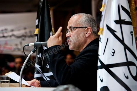 5 février 2011 : à Hammam Ghezaz près de Kelibia, meeting du parti non autorisé Hizb ut-Tahrir avec Ridha Belhadj, porte parole du parti. Toujours dans l’illégalité, Hizb ut-Tahrir, dont le visa a été refusé, persiste et signe en organisant un meeting avec un thème pour le moins osé « La laïcité, guerre contre l’Islam et les musulmans ».