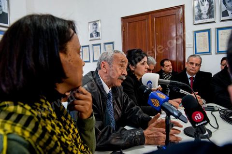 20 février : Conférence de presse au syndicat national des journalistes tunisiens avec le cabinet d'avocats qui défend le journaliste Nasreddine Ben Saïda, directeur du journal Attounisia, mis en prison il y a une semaine pour la publication d'une image d'une femme dénudée. Lors de cette conférence de presse le groupe d'avocats ont souligné que Nasreddine Ben Saida a entamé depuis samedi une grève de la faim dans sa cellule de la prison de Mornaguia. Maitre Khaled Krichi a souligné pour sa part que le maintien en prison de son client a été fait sur ordre de l'instruction publique et non suite à une plainte. De ce fait cette affaire est d'ordre politique et non pas juridique.