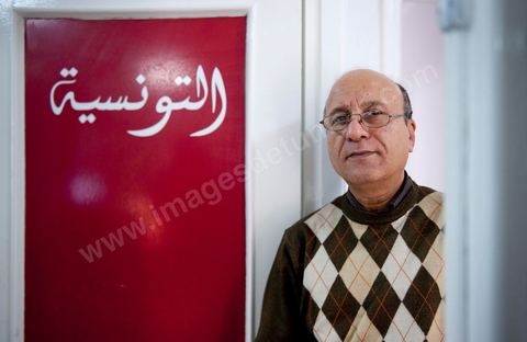 21 février 2011 : Habib Guizani, Redacteur en chef du journal Attounisia qui a été arrété pendant 24h. Au coeur de la rédaction du jeune quotidien Attounisia une semaine après l'arrestation de du Directeur du journal, du Redcateur en Chef et d'un journaliste du journal arabe Attounisia suite à la publication d'une photo de femme dénudée en couverture, le Directeur du journal, Nasreddine Ben Saïda, est toujours en prison et fait depuis 4 jours une grève d ela faim.