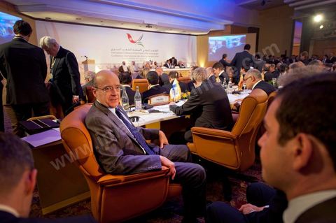 24 février : conférence internationale des amis du peuple syrien à Tunis avec 60 MAE. déléagtion francçaise et Alain Juppé