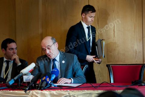 24 février : conférence internationale des amis du peuple syrien à Tunis avec 60 MAE. conférence presse de Alain Juppé