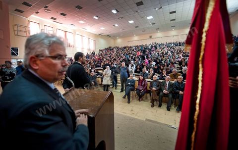 March 14, 2012, at the University of Manouba, on the eve of the elections for student representatives to the academic committees, Dean Habib Kazdaghli organized a ceremony in one of the lecture halls in honor of the young student Khaoula Rachidi, who intervened when a Salafist attempted to remove the Tunisian flag last week. 