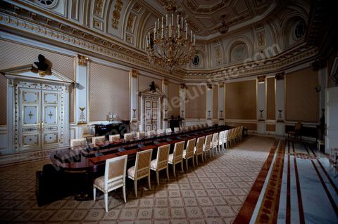 9 mars : rencontre avec M. Moncef Marzouki, président de la République depuis le 13 décembre 2011, au Palais Préisdentiel de Carthage. La salle des conseils de Ministres de Ben Ali, Marzouki s'attache à ne plus l'utiliser.