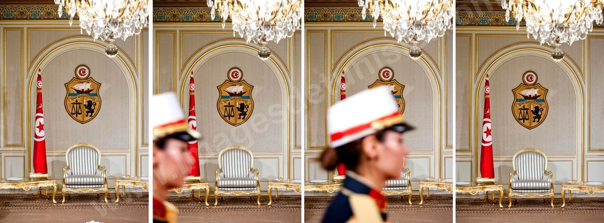 M13-150 Cérémonie drapeau présidence