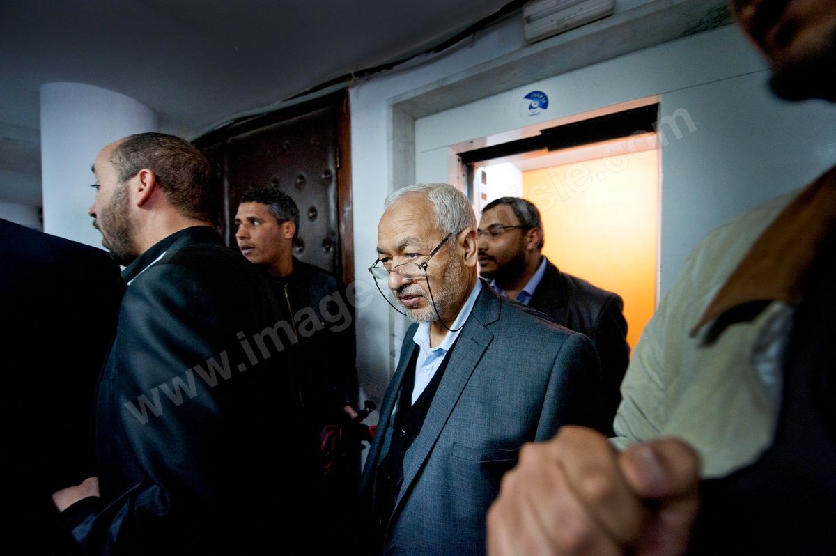M13-400 Conference presse ghannouchi 26032012