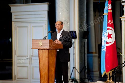 3 mai, allocution du Président Marzouki au palais présidentiel de Carthage, cérémonie offcielle de remise du prix mondial UNESCO/Guillermo Cano de la liberté de la presse 2012 à EYNULLA FATULLAYEV. prix remis par la Directrice générale de l'UNESCO Mme Irina Bokova, en présence de M. Moncef Marzouki président de la Tunisie.